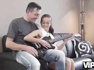 1613 petite porn videos